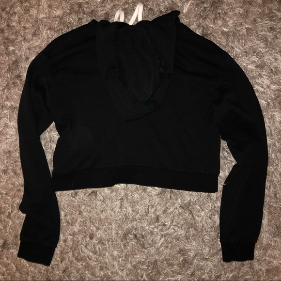 Black H&M Cropped Hoodie - Picture 2 of 3